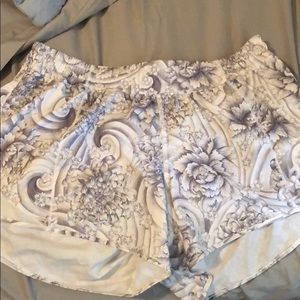 Lululemon Hotty Hot II short 4”